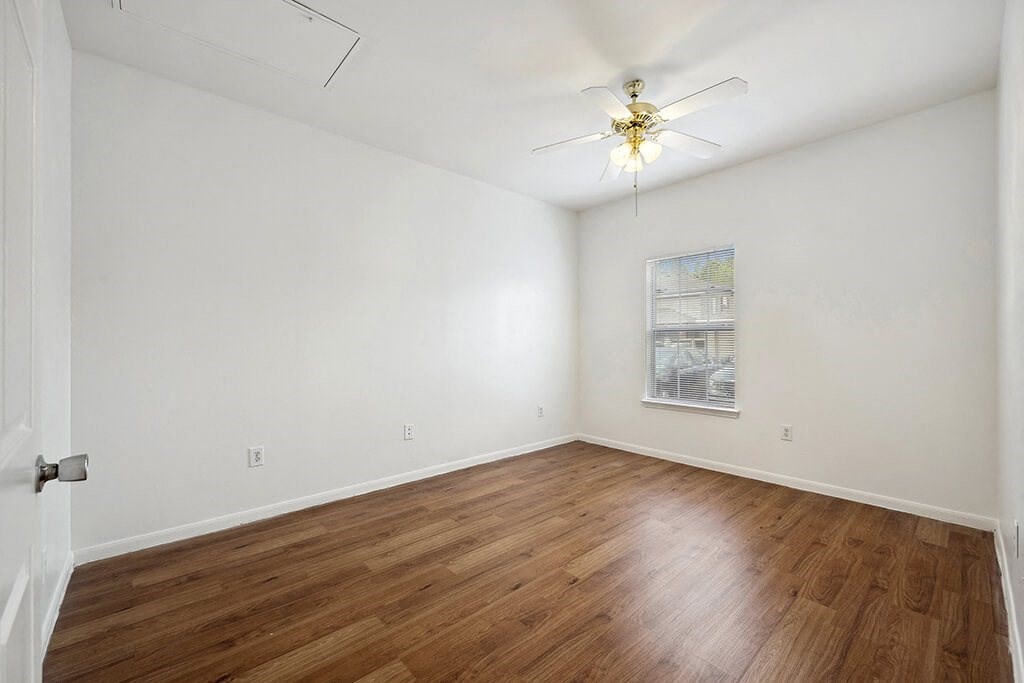 Fountains At Tidwell Apartments & The Enclave, 2303 W. Tidwell Rd